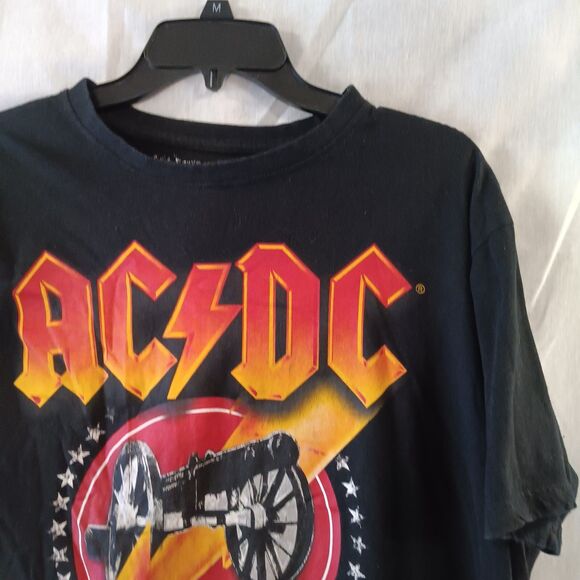 AC/DC T Shirt Size XL Graphic Print Black - Picture 1 of 3